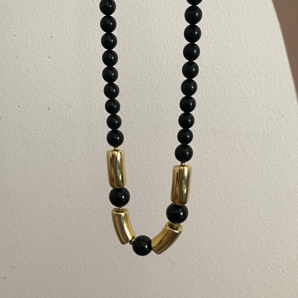 Elegant Black and Gold Beaded Necklace